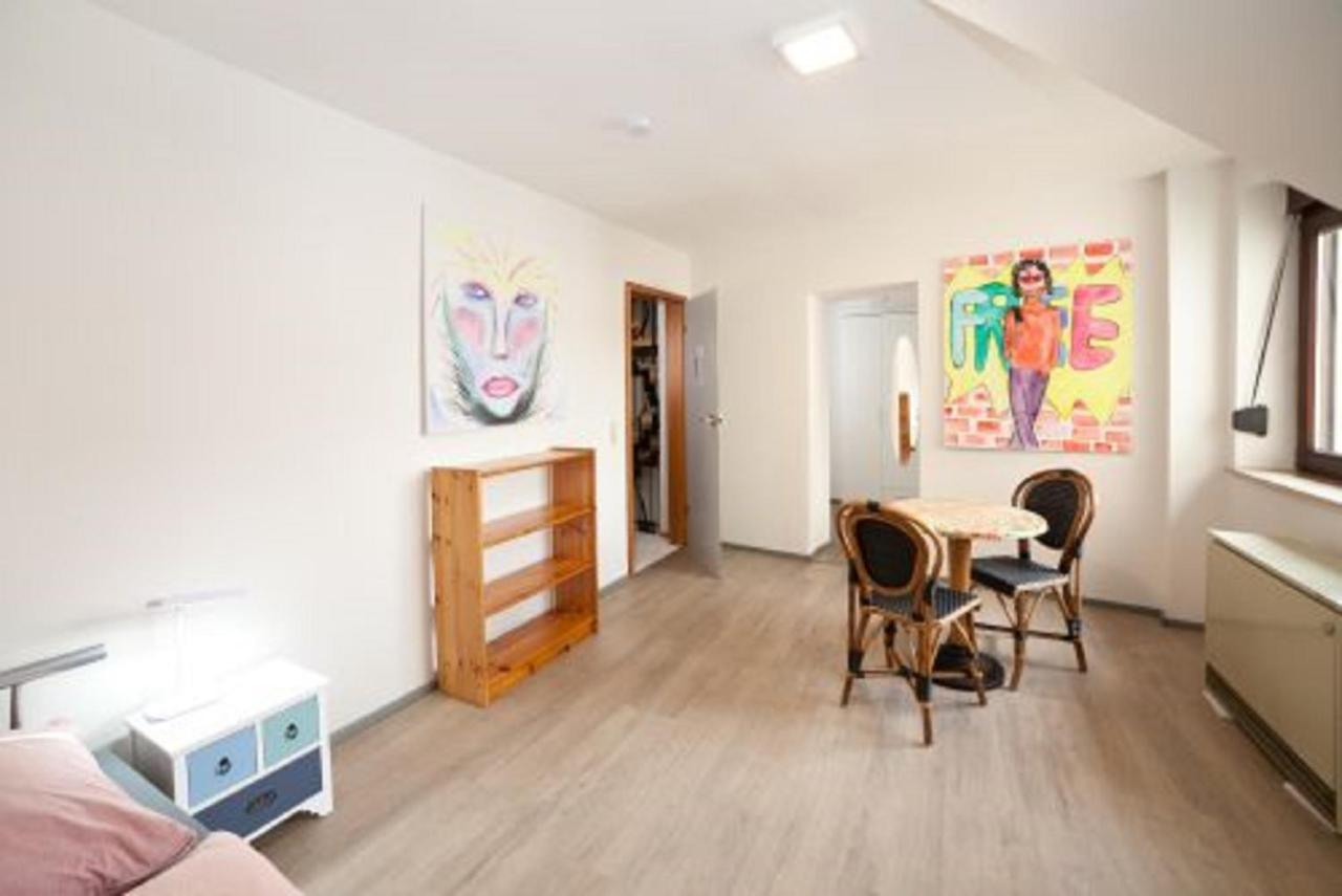 Haus Haas Zimmer&Fewo Lägenhet Lauda-Königshofen Exteriör bild