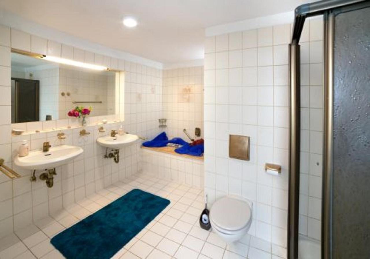 Haus Haas Zimmer&Fewo Lägenhet Lauda-Königshofen Exteriör bild
