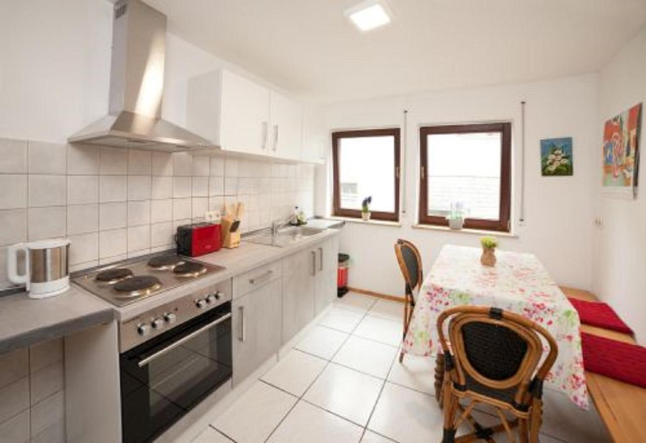 Haus Haas Zimmer&Fewo Lägenhet Lauda-Königshofen Exteriör bild